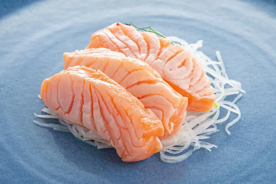 Сашими опаленный лосось